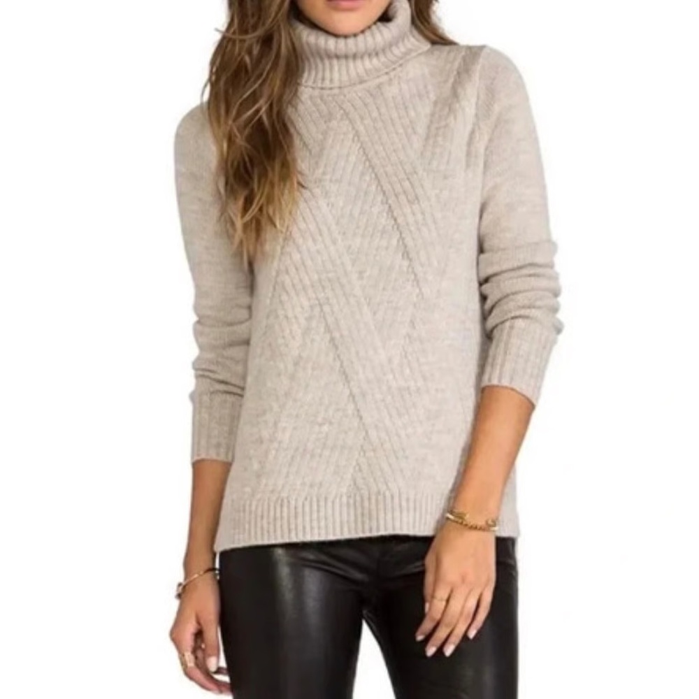 Vince xs turtle  Neck Cable Knit Sweater - Cream